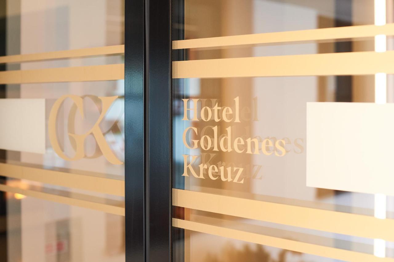 Quality Hosts Arlberg - Hotel Goldenes Kreuz B&B Санкт-Антон-ам-Арльберг Екстер'єр фото